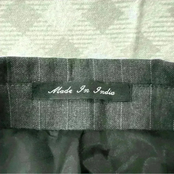 Chaps Sport Coat Men’s 42S Charcoal Gray Pinstriped 100% Wool 3-Button Jacket - Picture 3 of 10